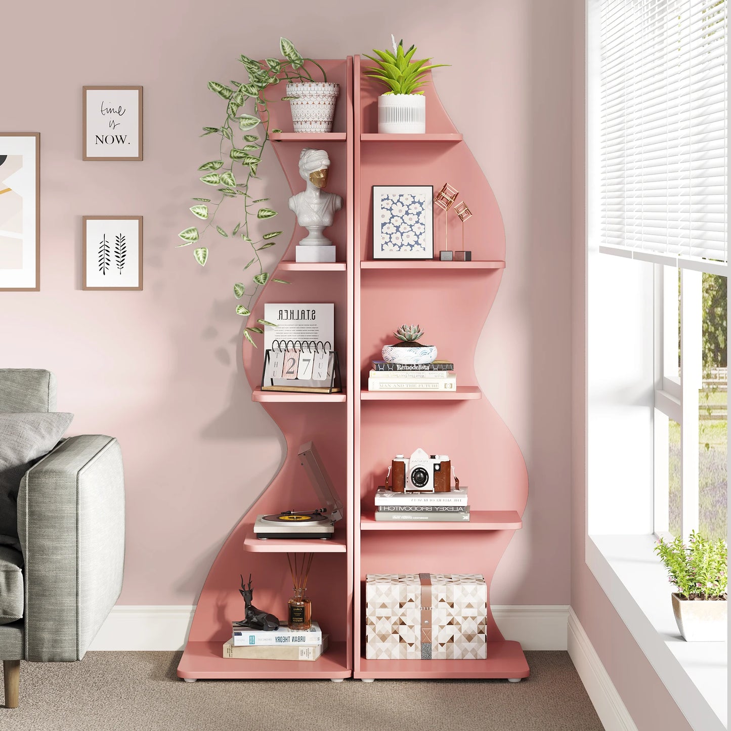 Modern Wavy Corner Shelf